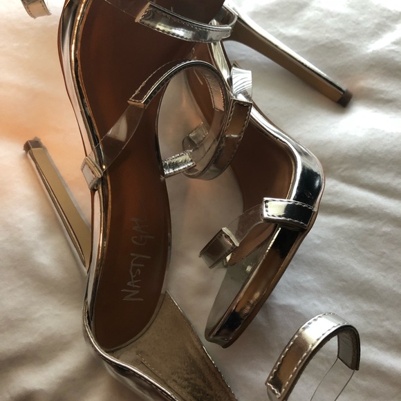 Nasty Gal - fancy AF heel - Picture 2 of 2